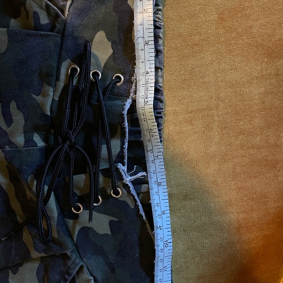 ASOS camouflage patch culottes size 2-4 - Picture 2 of 13